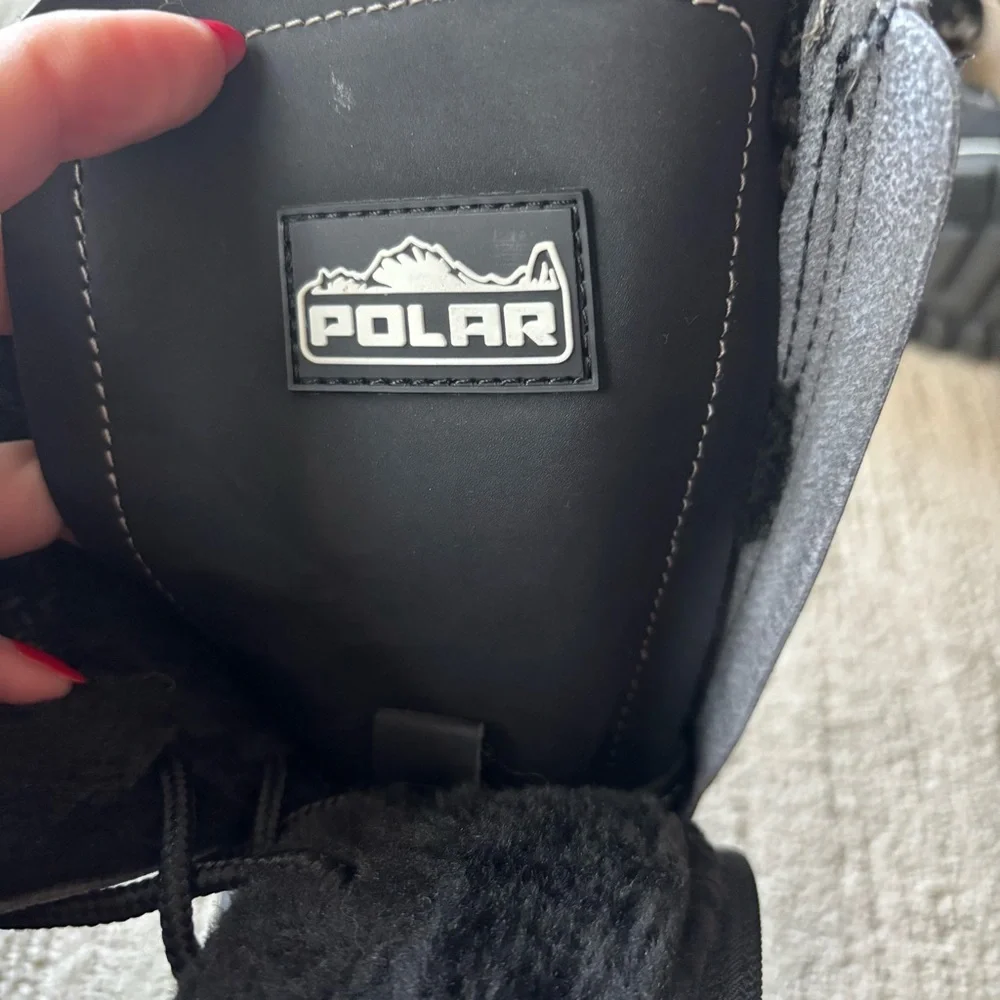 Black Lace-Up Women's Polar Boots Sz 40